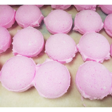 Bombe nettoyante pour toilettes